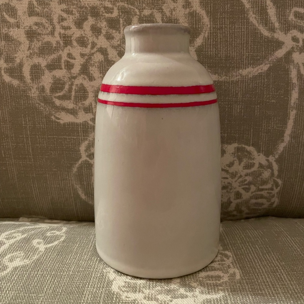 Magnolia vase